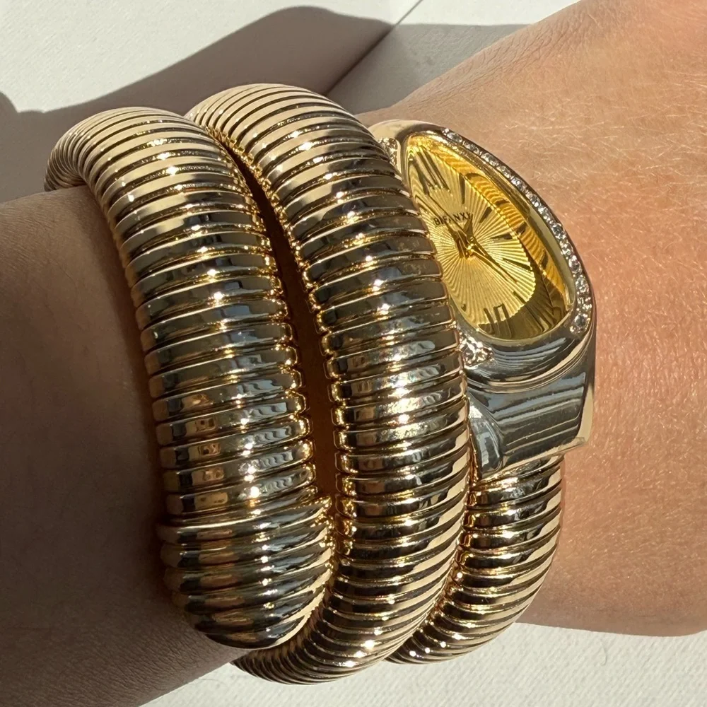 Serpenti Elegant Gold Women's Watch Bracelet Set